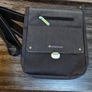 Sherpani Women's Gray Travel Adjustable Strap Crossbody Bag